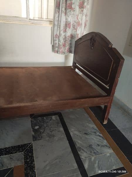 2 single beds for sale 1