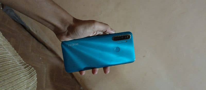 realme 5i 0