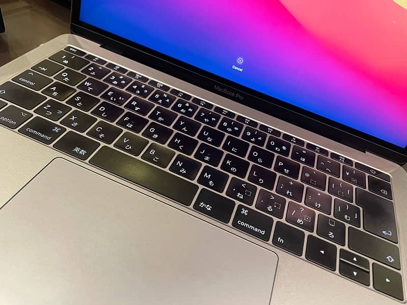 Macbook pro 2017 13” 1