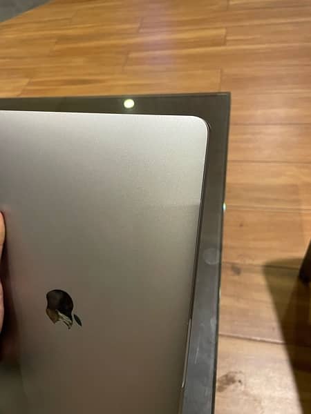 Macbook pro 2017 13” 6