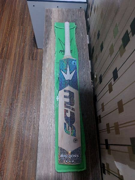 mids 3 star cricket bat 4