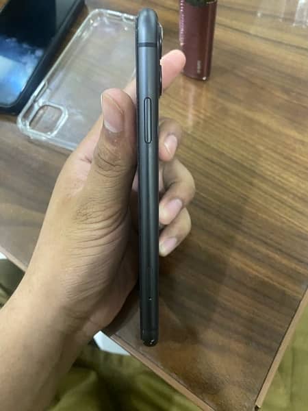Iphone 11 128 GB PTA approved 1