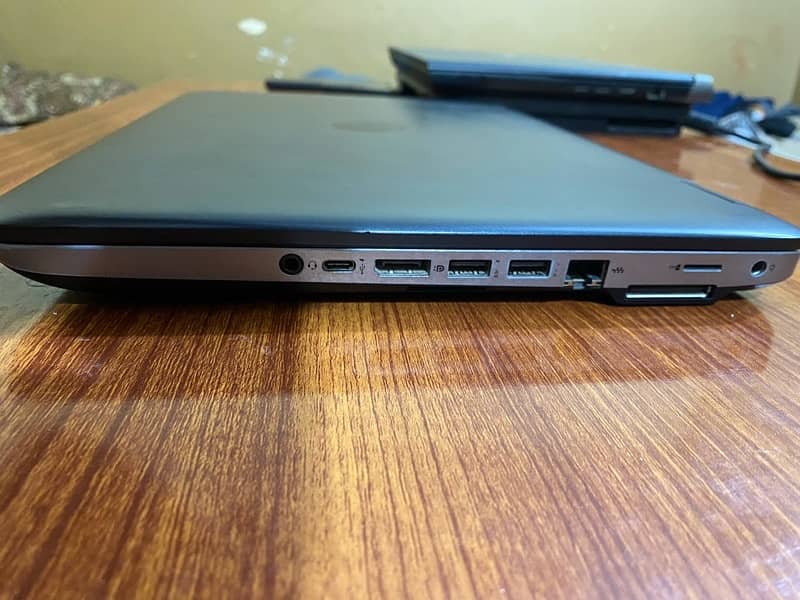 HP Probook 650 G3 | i7 7th gen + 2GB GPU 5