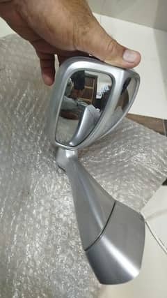 Side mirror of Toyota Surf 2007