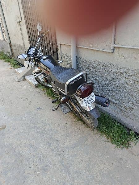 Honda CG 125 Euro 2 10/10 condition with Original Red Tanky Toppy 3