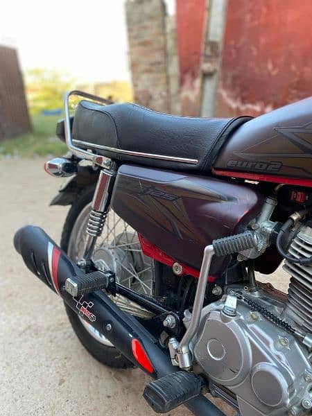 Honda CG 125 Euro 2 10/10 condition with Original Red Tanky Toppy 11