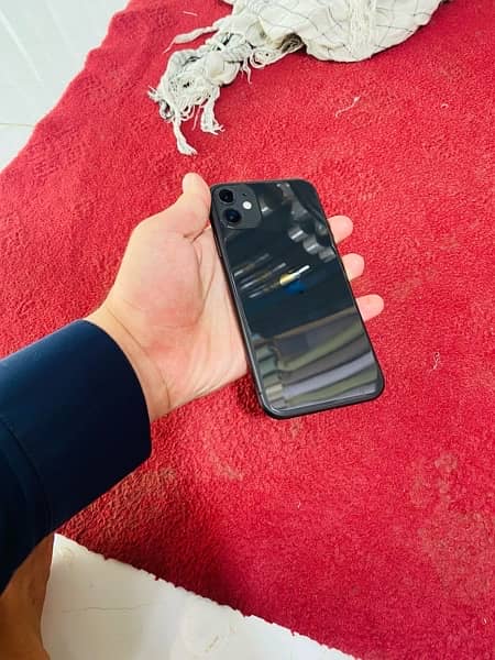 iPhone 11 10by10 condition full box non pta jv 1