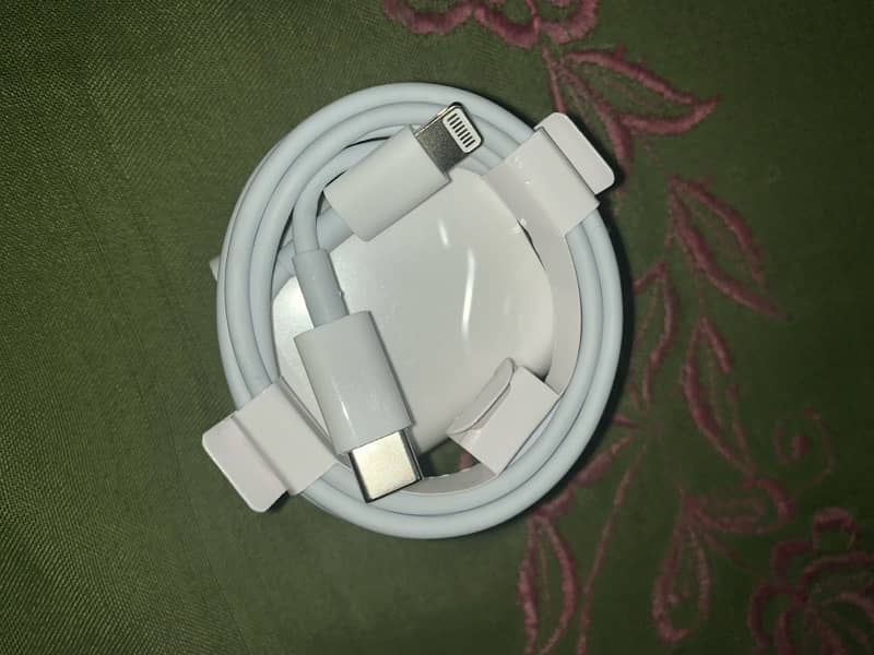 Apple 20W charger with cable 2