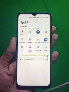 VIVO Y33T 8+4 GB RAM 128