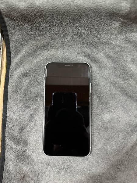 I Phone Xr 64Gb 1