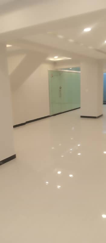 Commercial hall available for rent in Bahria town Civic center 12