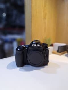 Canon 80D body