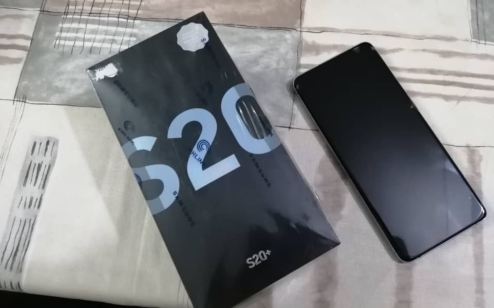 Samsung S20 Plus [Official PTA + Full box] 0