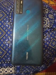 Tecno pouvior 4