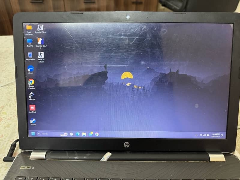 HP notebook  15-bs171nia  - i5 8th gen - 2gb amd graphic card 7
