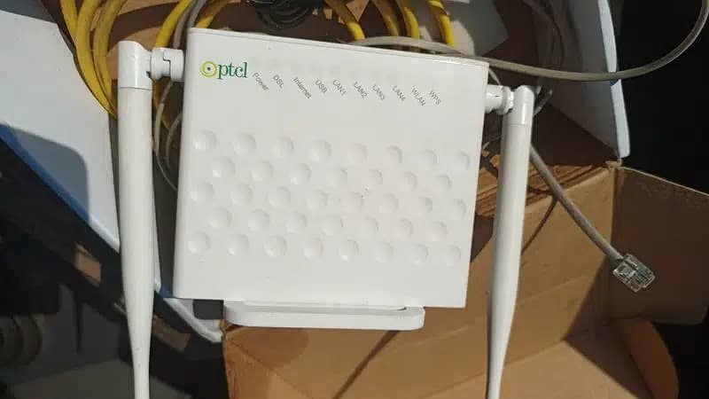ptcl vdsl wifi router dual antena qty avlbl 1