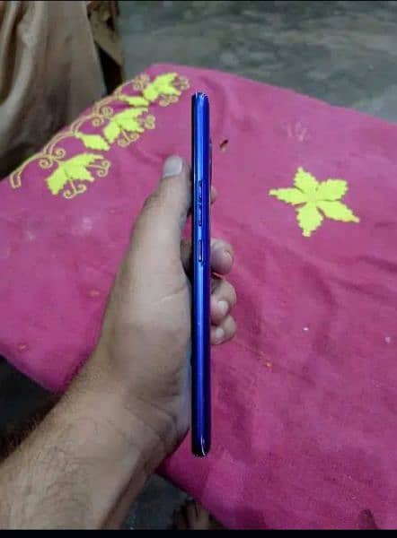 tecno  sarpk 6 ha 4+64 GB no open no Raper 2