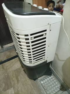 Room air cooler