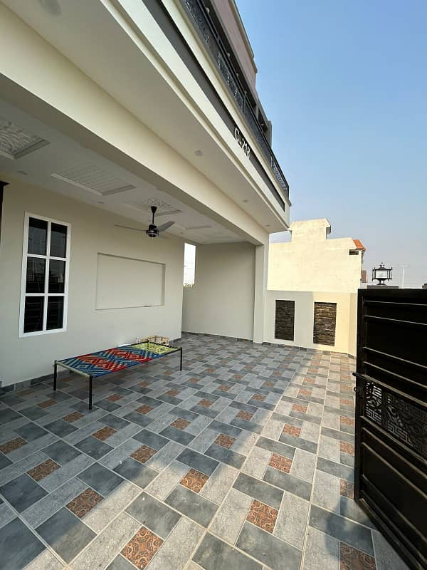 Luxury corner house available for sale 2