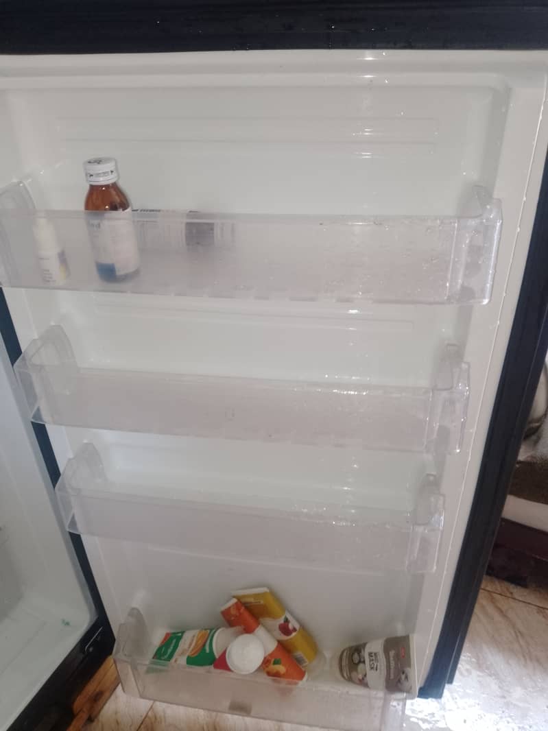 refrigerator for urgent sell 7