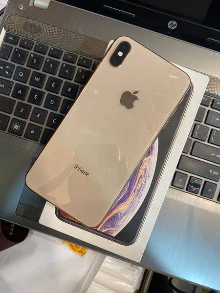 iPhone XS Max 256 GB memory PTA approved 0336.3117. 605 1