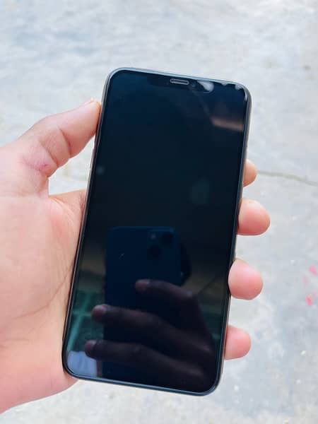 Iphone 11 pro max 1