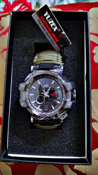 male watch with lots of features 9
