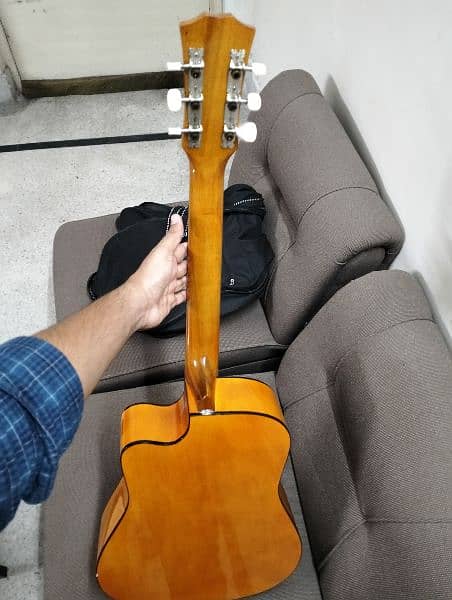 Caraya Acoustic Guitar with Cover Bag 3