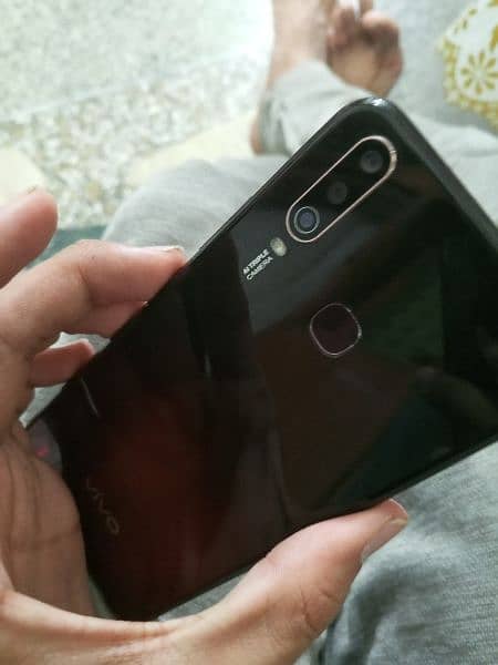 Vivo Y 15 fully neat condition all set is ok and every thing is sealed 2