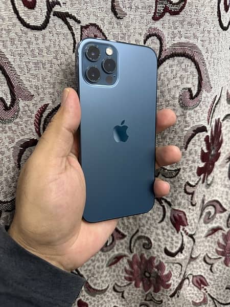 iPhone 12 Pro 256GB Blue Condition 10/10 1