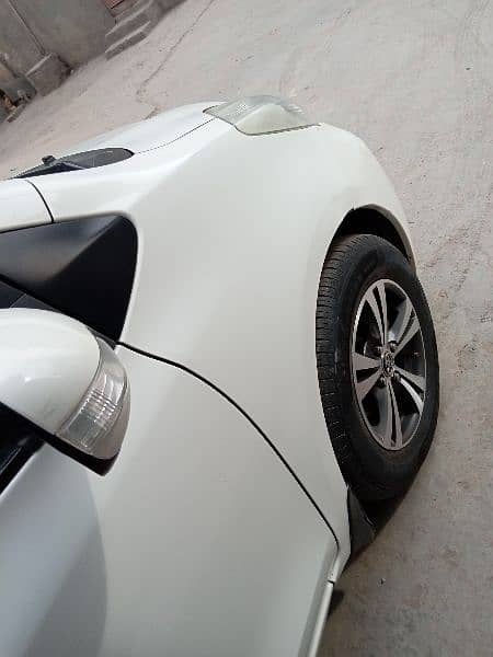 Toyota Vitz 2013 4