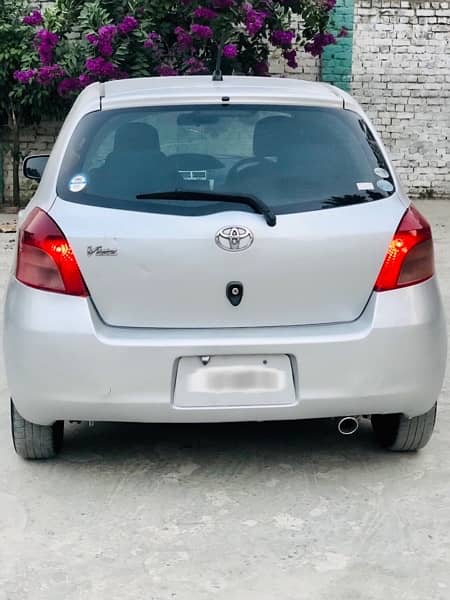 Toyota Vitz 2007 4