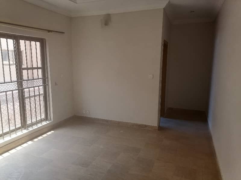 10 Marla House single unit For Rent 13