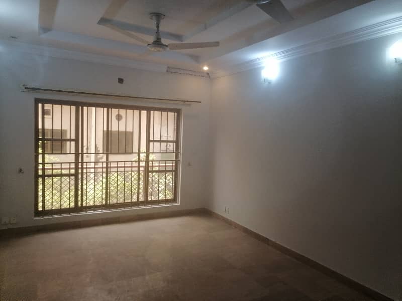 10 Marla House single unit For Rent 16