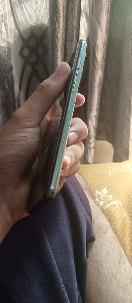 one plus 9 pro 5g 10/10 condition 2