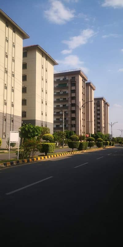 10 MARLA BRAND NEW FLAT AVAILABLE FOR RENT IN ASKARI 11 15