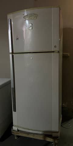 Dawlance Jumbo size fridge for urgent sale