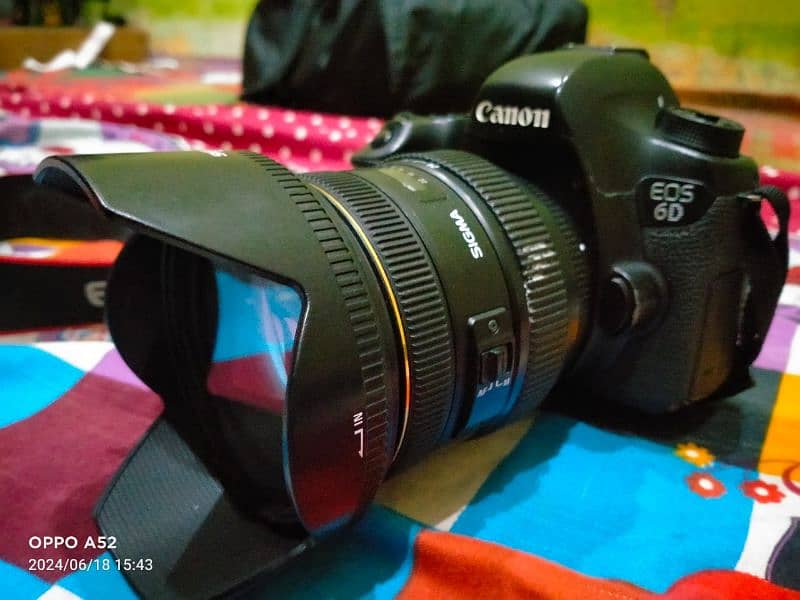 For sale
Canon 6D with 24,70 f2,8
Working  okay 
Condition 10 by10 1