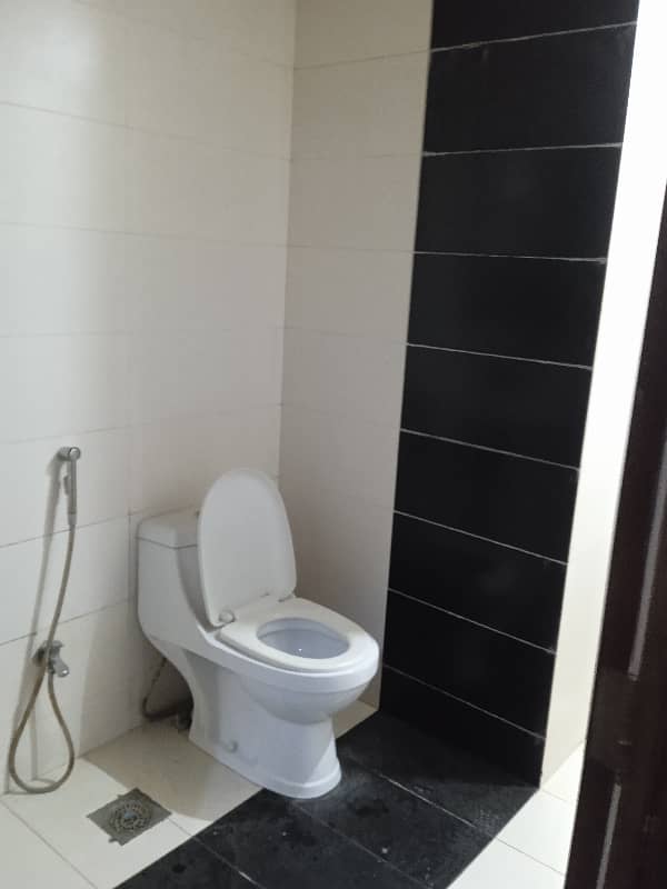 2 Bed Fully Furnished Flat For Rent In Qj Heights, Bahria Town Phase 1 11