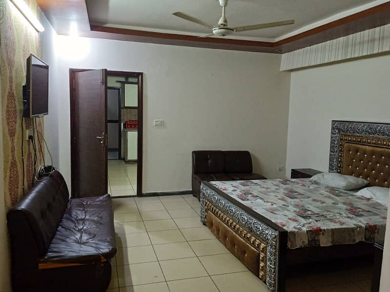 1 Bedroom Fully Furnished Flat In Qj Heights Safari Villas1 Phase1 Bahria Town 4