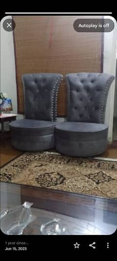 chesterfield sofa chairs