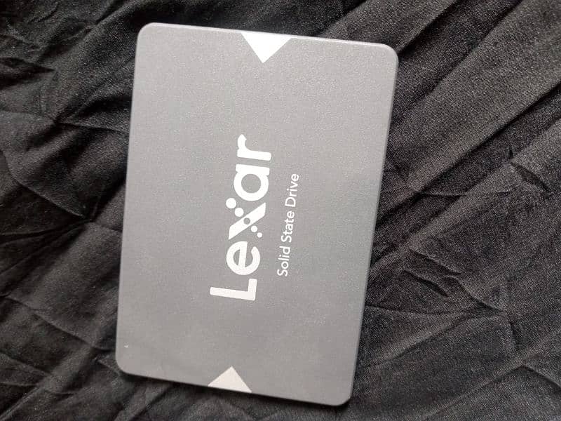 LEXAR new 256gb SSD 1