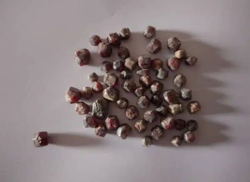 garnet for sale 1 kg price 30 thousand. 4