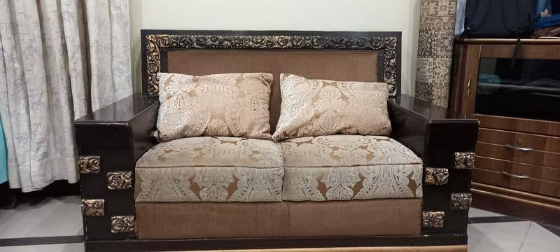 sofa set For sale urgent sale 1