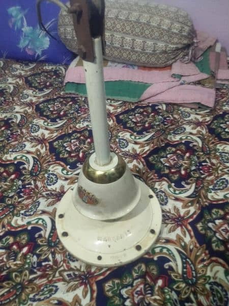 Good condition AC ceiling fan 4