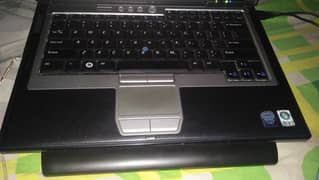 I am selling my dell D63O LAPTOP9CELL BATTERY, 4GB RAM, 32OGB HARD 0