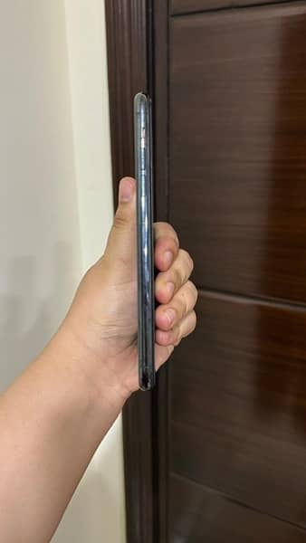 Iphone 11 pro max pta approved 3