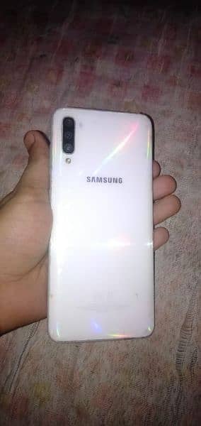 samsang Galaxy A70 0