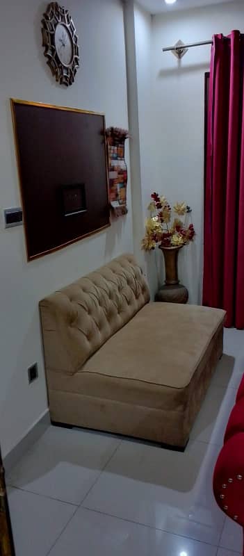 Pay Day and short time One BeD Room apartment fully furnish available for rent family apartment 3