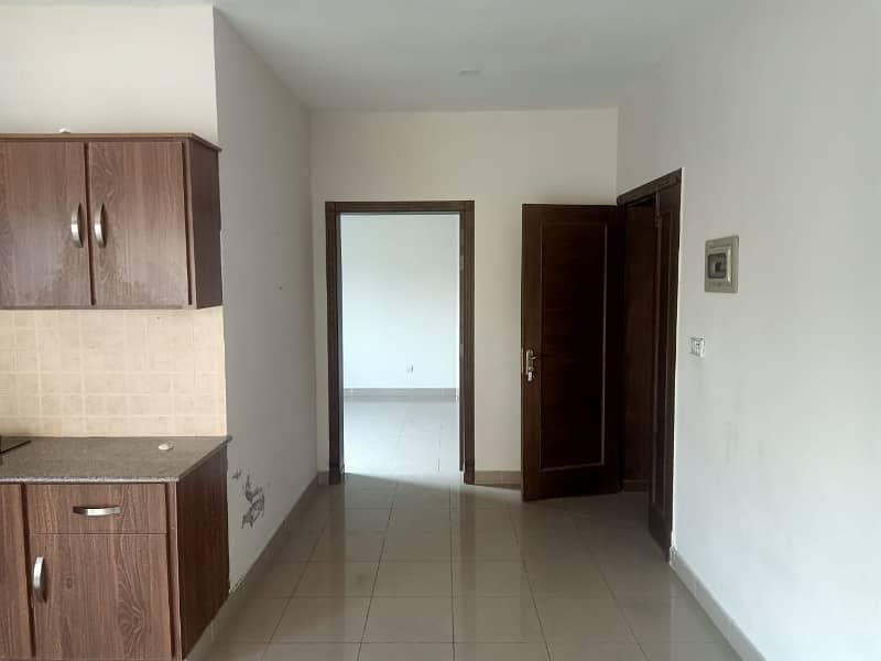 1 Bed Apartment Available For Rent 8